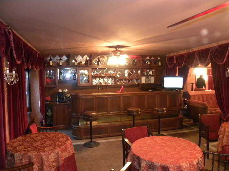 Hotel Sympatia Tbilissi Extérieur photo