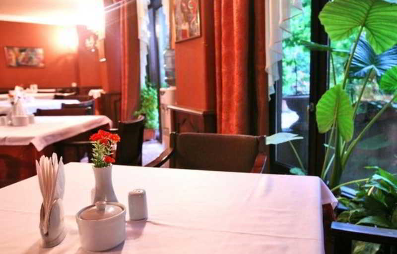 Hotel Sympatia Tbilissi Extérieur photo