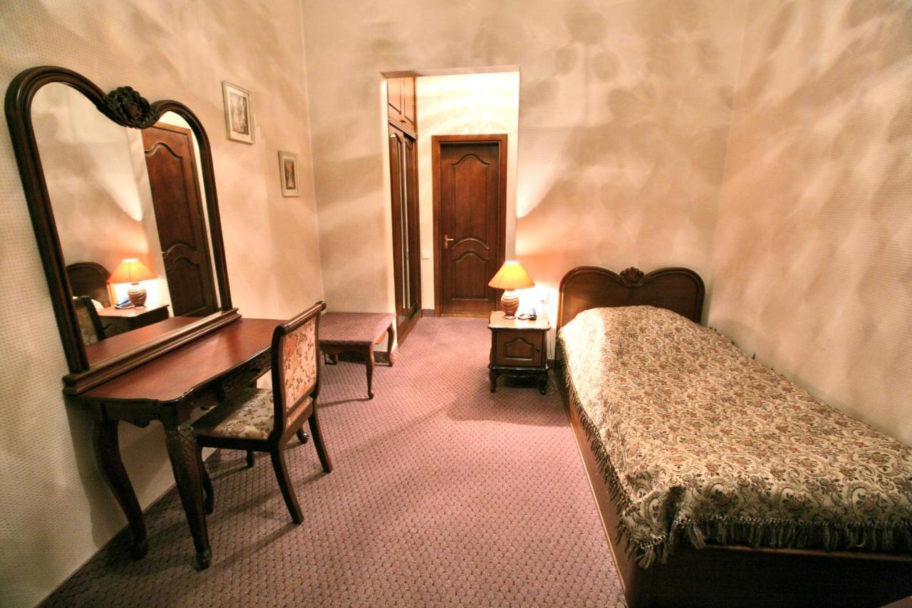 Hotel Sympatia Tbilissi Extérieur photo